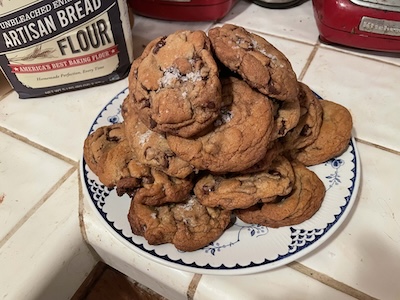 Chewy Tollhouse Cookies